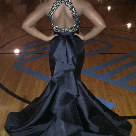 FORMAL OR PROM WEAR - Picture 3 of 3